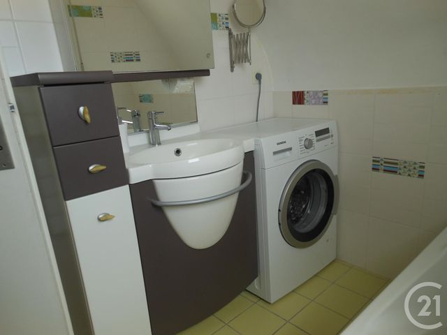 Appartement F3 à louer - 3 pièces - 41.7 m2 - ST GILDAS DE RHUYS - 56 - BRETAGNE - Century 21 Saint Gildas Appartement F3 à louer - 3 pièces - 41.7 m2 - ST GILDAS DE RHUYS - 56 - BRETAGNE - Century 21 Saint Gildas